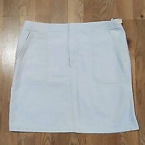 American Eagle Cream Colored Skirt